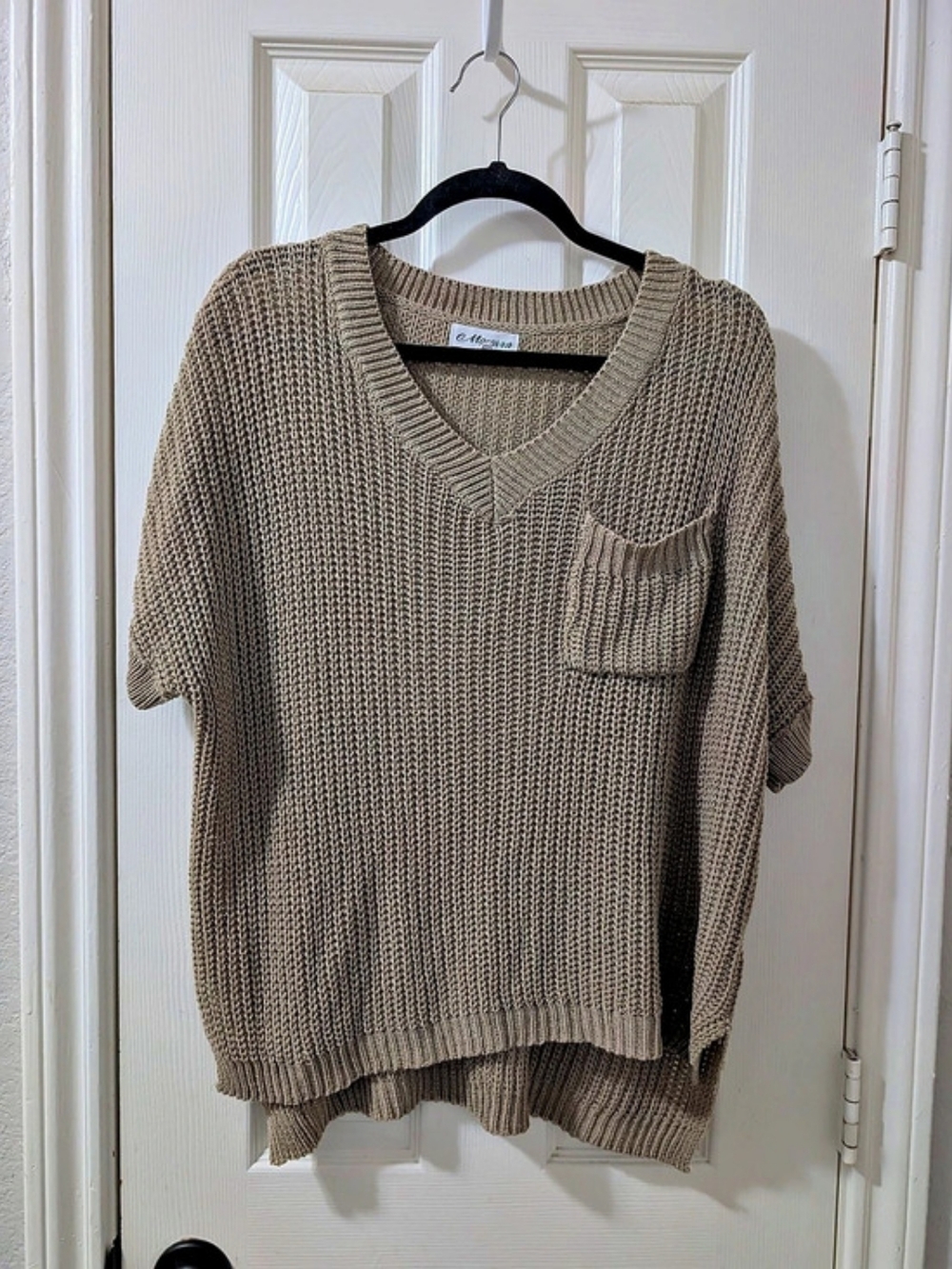 Macaron V-Neck Pocket Sweater Size Medium